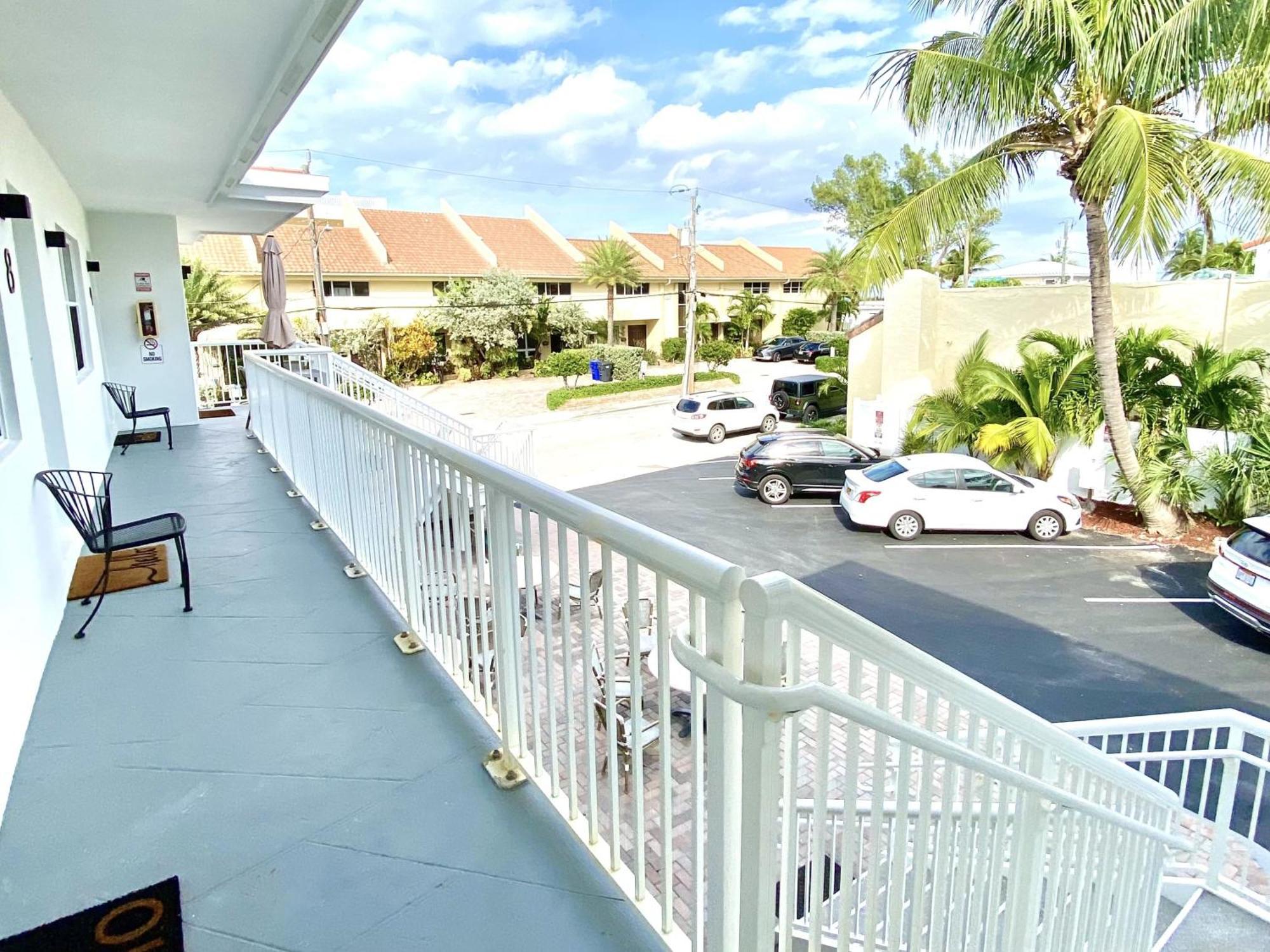 Southwinds Inn By The Gold Nests Hollywood Exterior photo