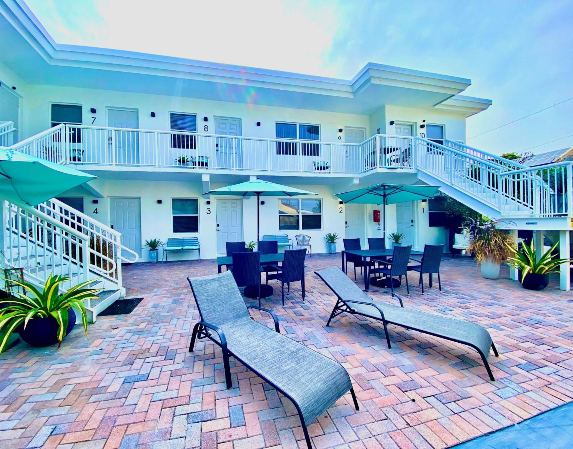 Southwinds Inn By The Gold Nests Hollywood Exterior photo